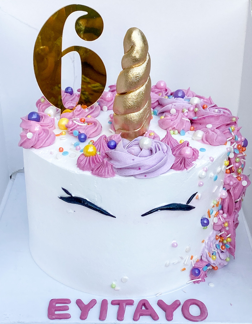 8 inch 2 layers Unicorn Cake - Available in Vanilla, Red Velvet, Chocolate