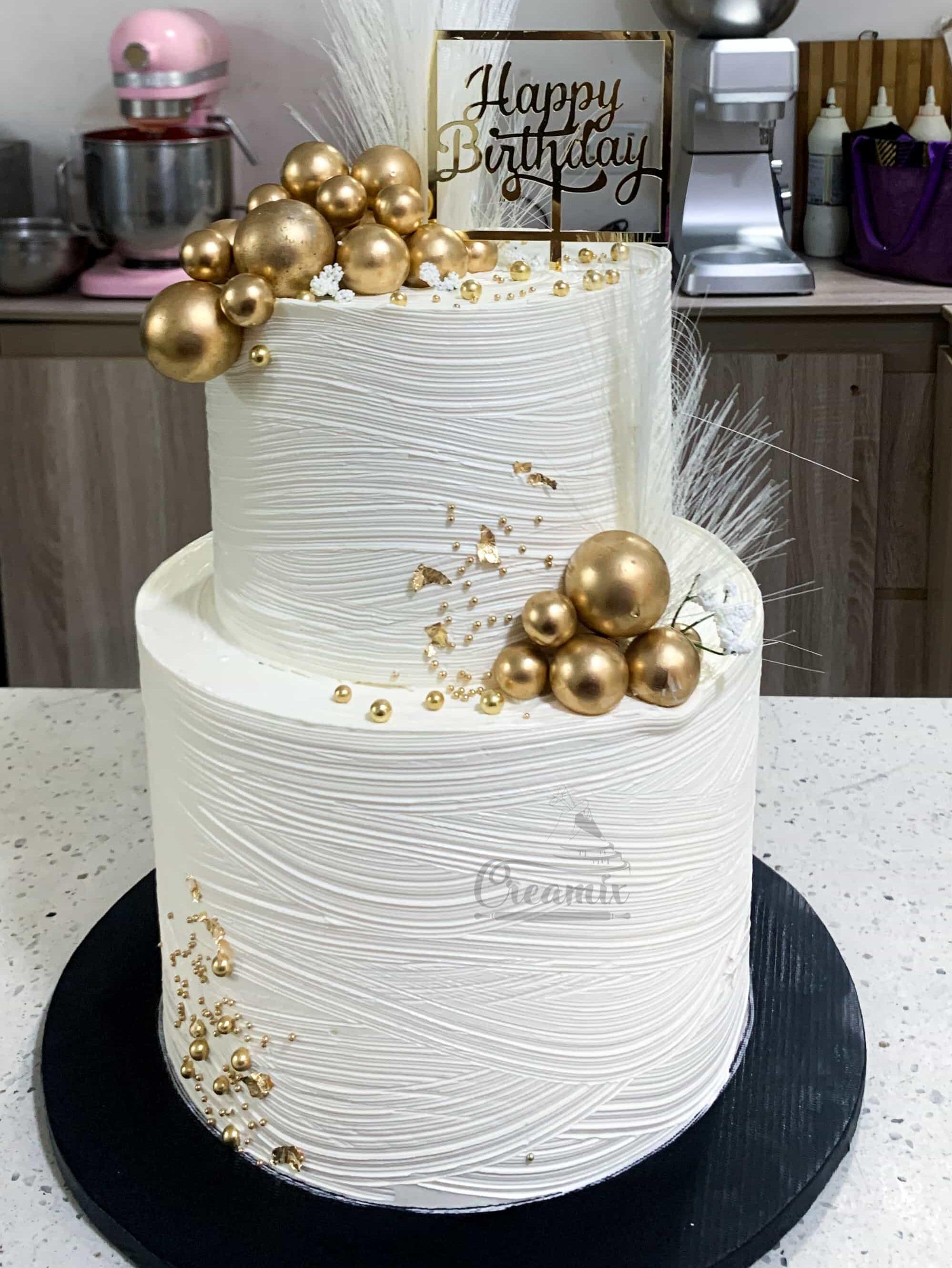 MO tiered whipped cream cake image